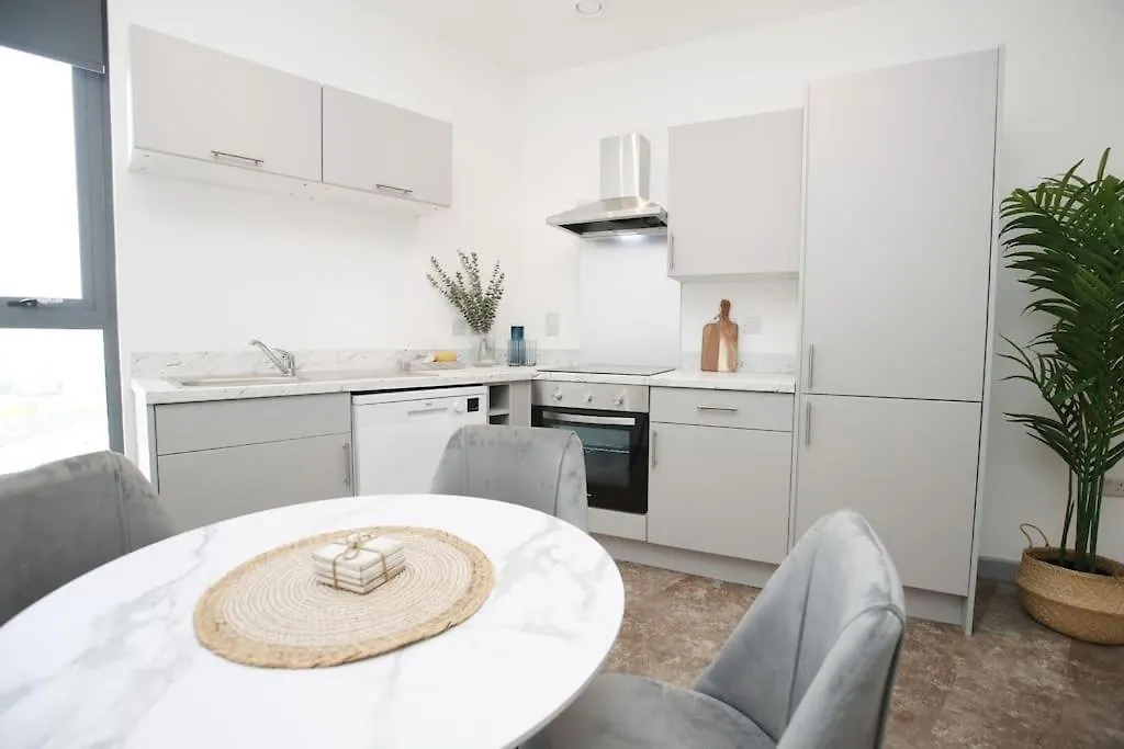 High Point 1 Bedroom Apartment Bradford  Velká Británie